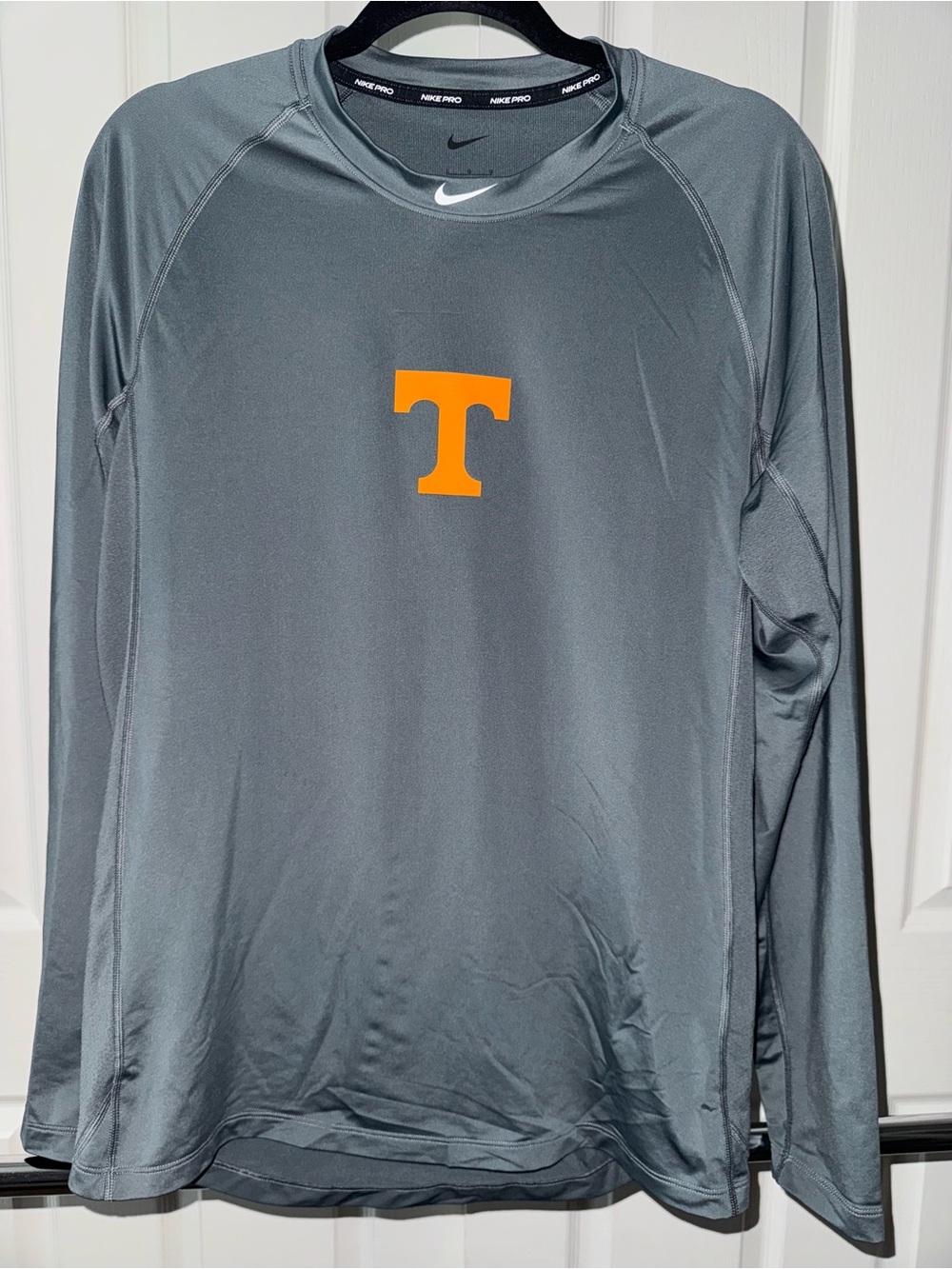 Tennessee Nike Gray Long Sleeve Performance Top with Orange 'T' Logo Dri-Fit